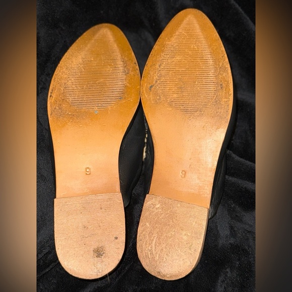 Sleek Brown and Black Mules with Pointed Toe - Picture 3 of 12